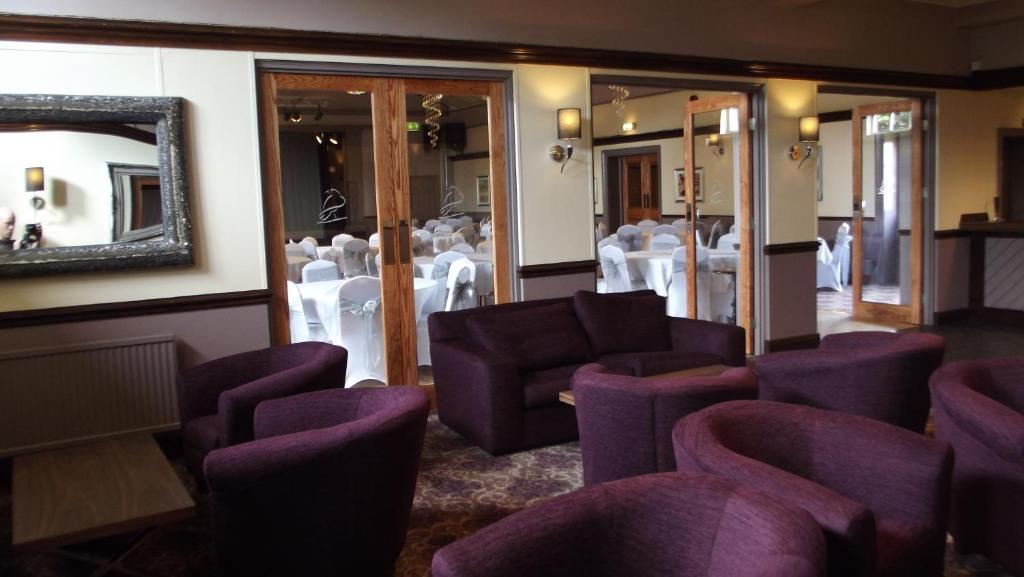 The Raven Hotel Corby Extérieur photo