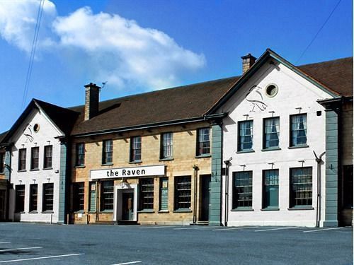 The Raven Hotel Corby Extérieur photo