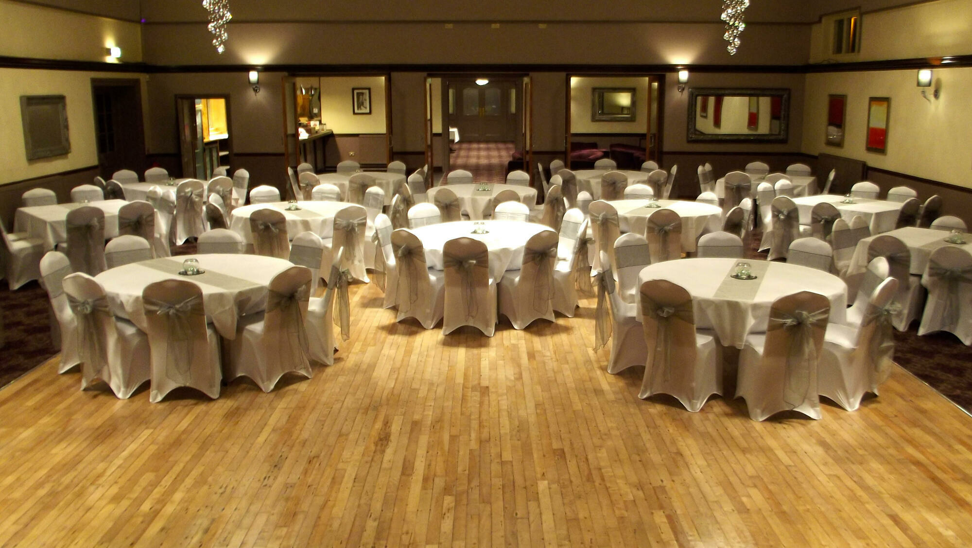 The Raven Hotel Corby Extérieur photo