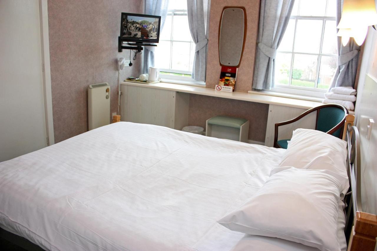 The Raven Hotel Corby Chambre photo