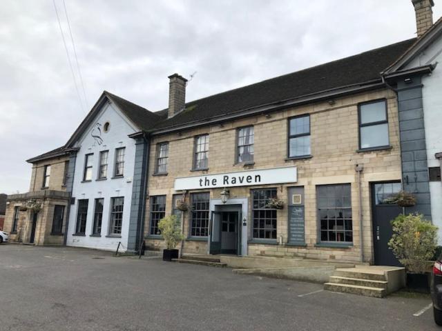The Raven Hotel Corby Extérieur photo