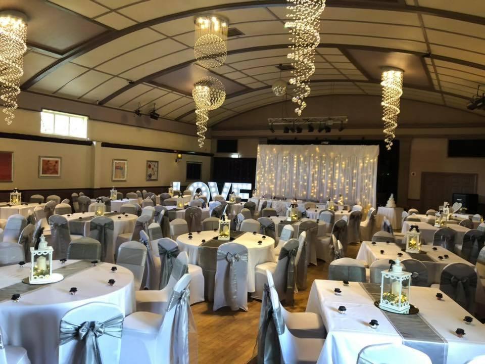 The Raven Hotel Corby Extérieur photo