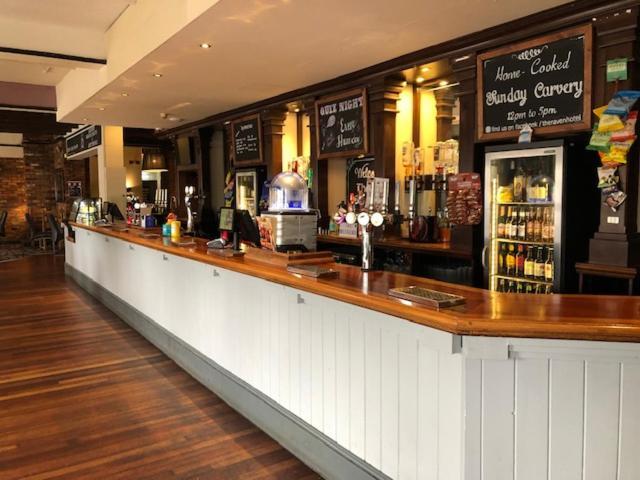 The Raven Hotel Corby Extérieur photo