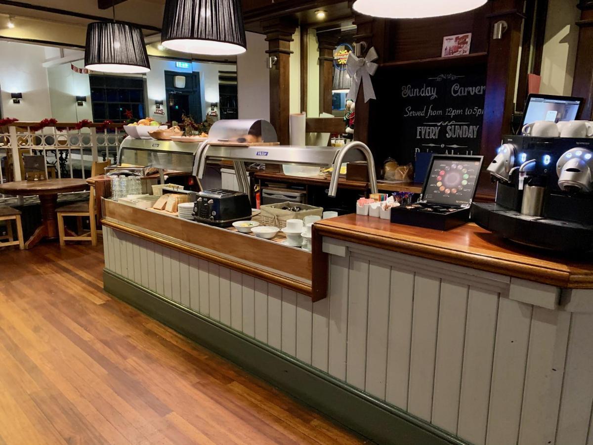 The Raven Hotel Corby Extérieur photo